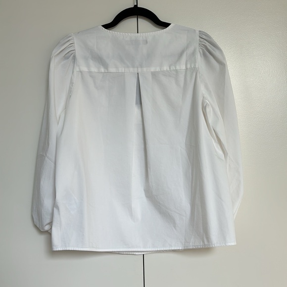 White Blouse 🤍 - Picture 2 of 4